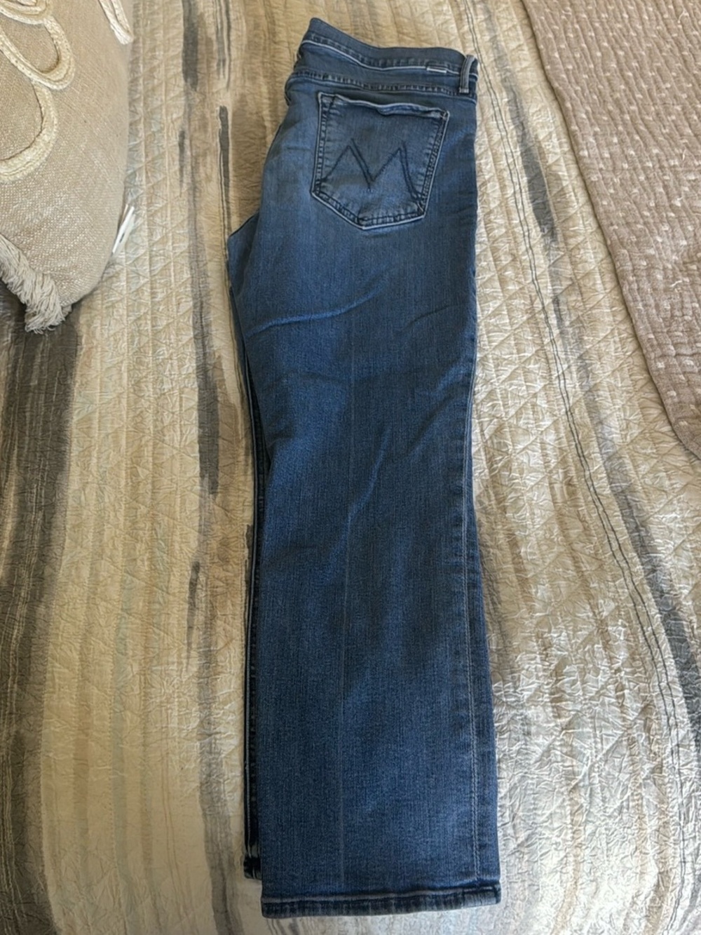 MOTHER Lil' Mid Rise Dazzler Ankle Jeans in Blue size 34P